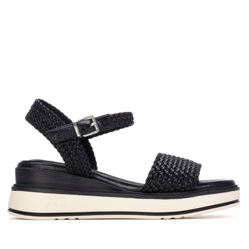 Sandalia de mujer XTI 145251 Negro