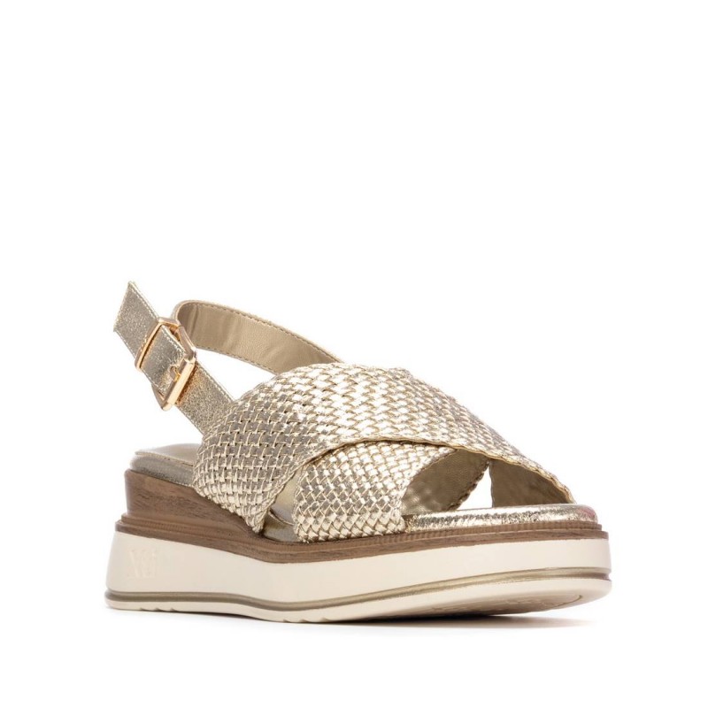 Sandalia de mujer XTI 145252 Oro