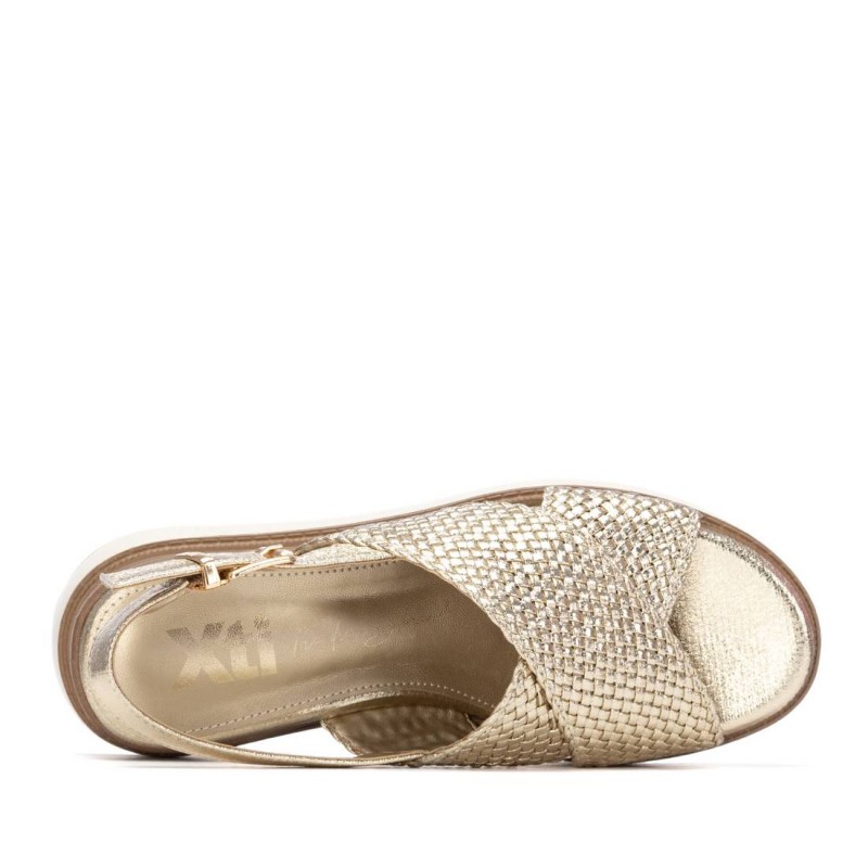 Sandalia de mujer XTI 145252 Oro