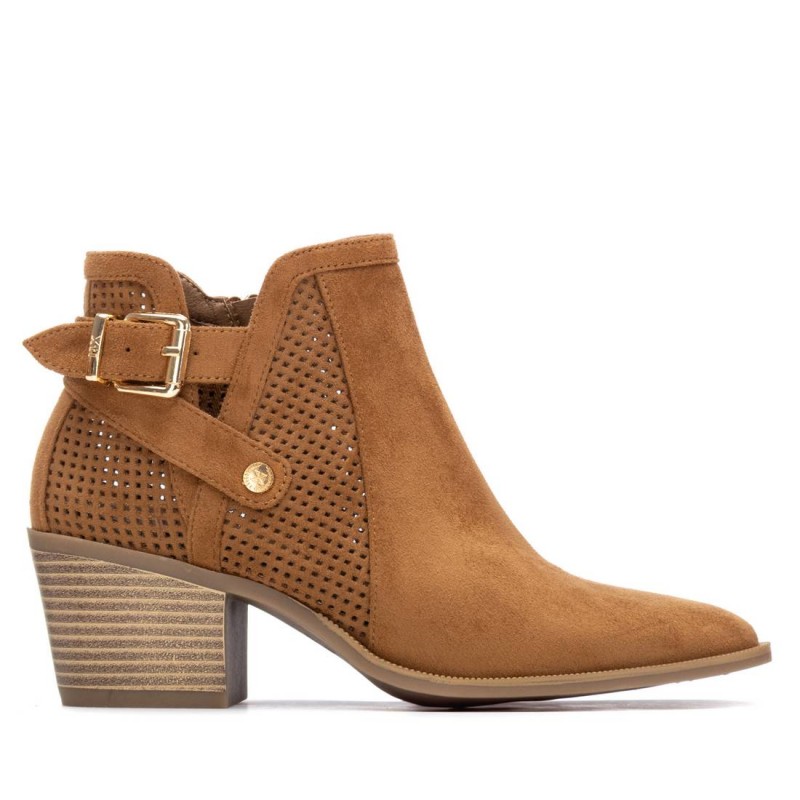 Botín de mujer XTI 145265 Camel