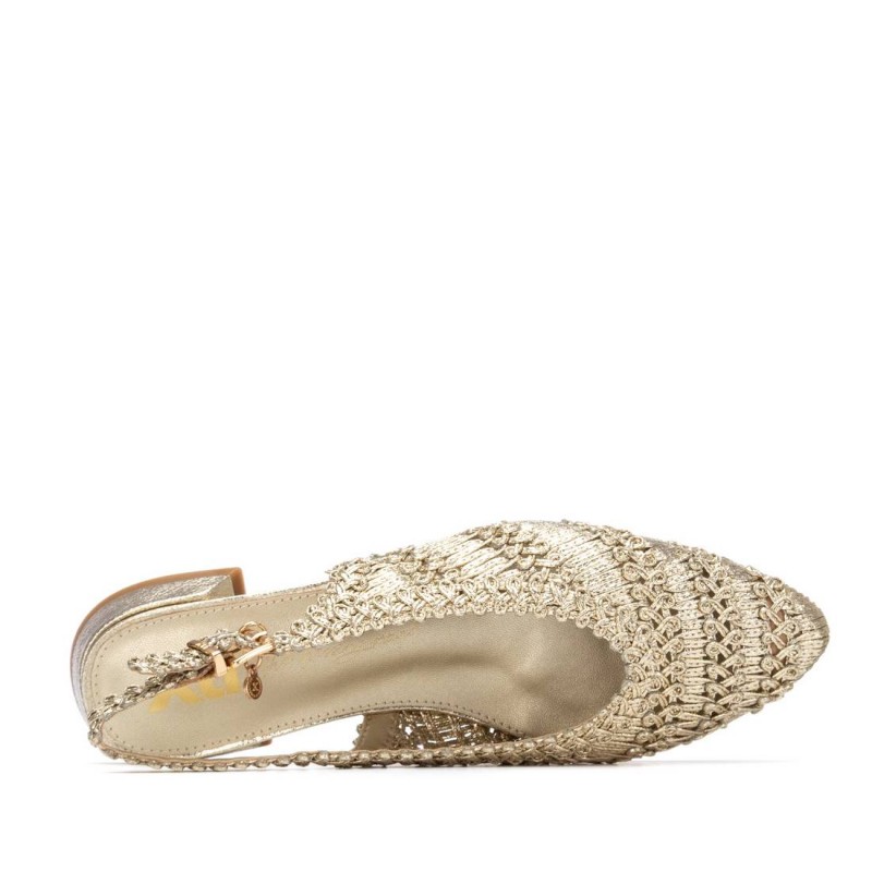 Zapato de mujer XTI 145271 Oro