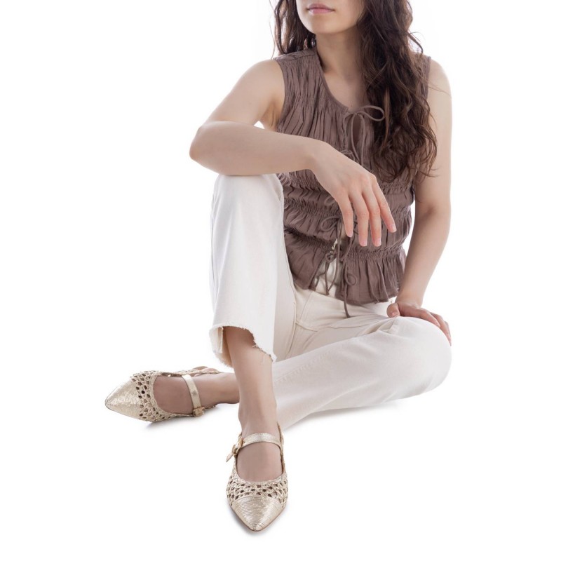 Zapato de mujer XTI 145276 Oro