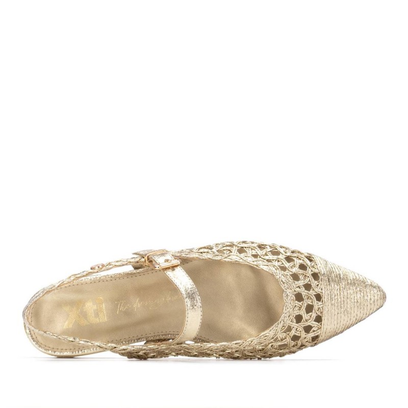 Zapato de mujer XTI 145276 Oro