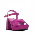 Sandalia de mujer XTI 145288 Fucsia