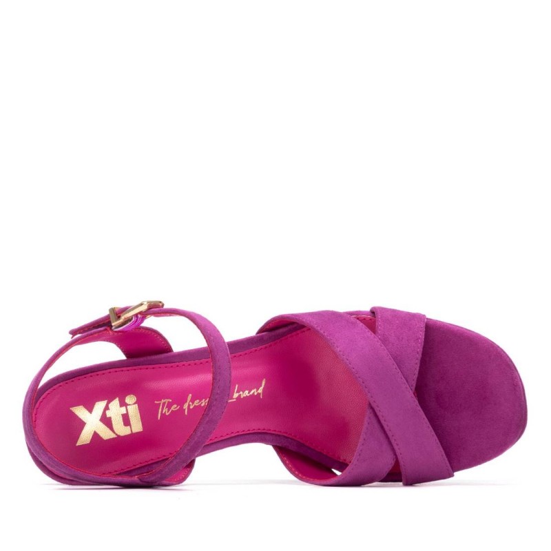 Sandalia de mujer XTI 145288 Fucsia
