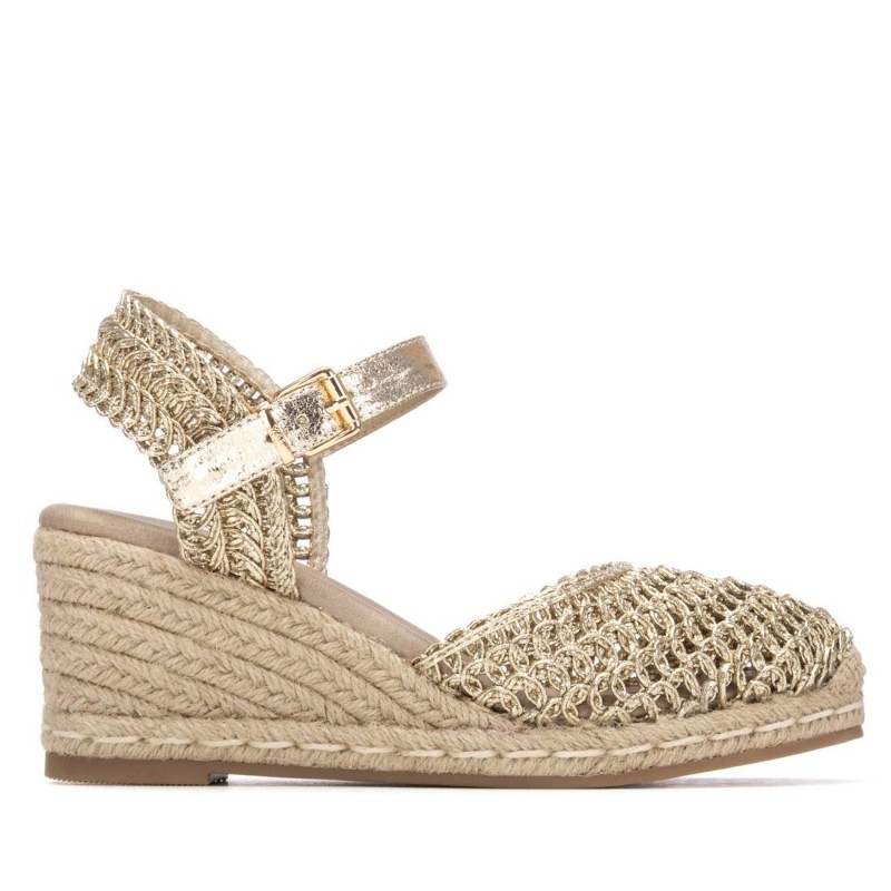 Zapato de mujer XTI 145296 Oro