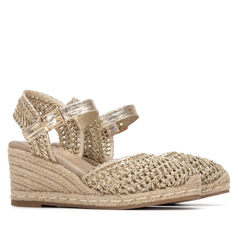 Zapato de mujer XTI 145296 Oro