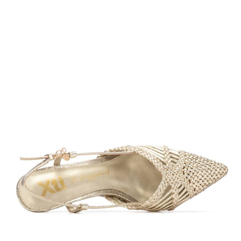 Zapato de mujer XTI 145301 Oro
