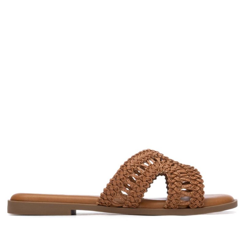 Sandalia de mujer XTI 145373 Camel