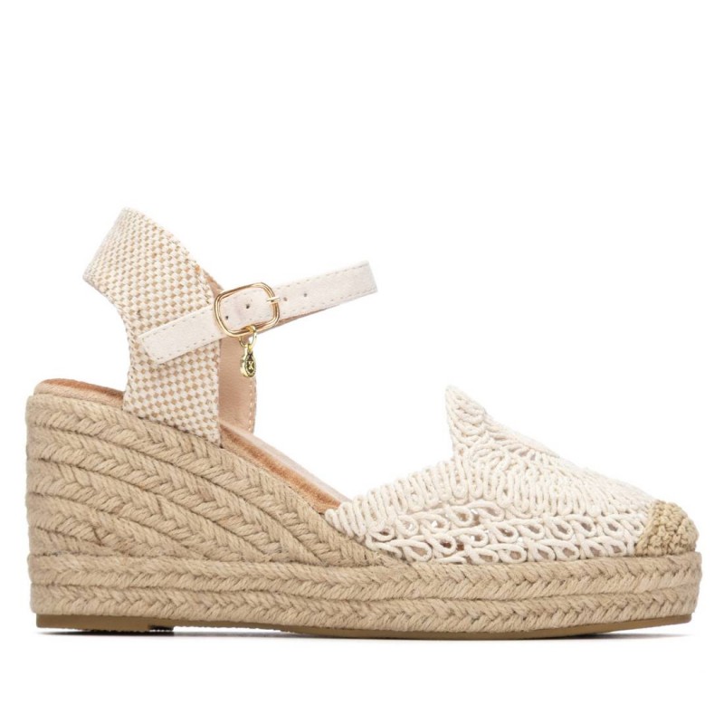 Zapato de mujer XTI 145417 Beige