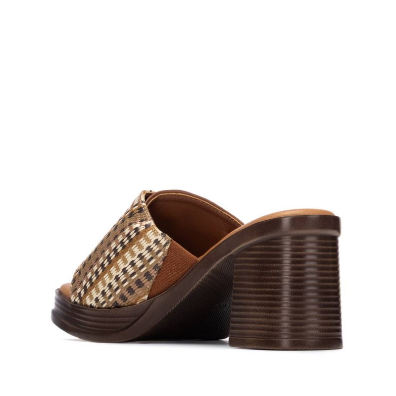 Sandalia de mujer REFRESH 175028 Camel