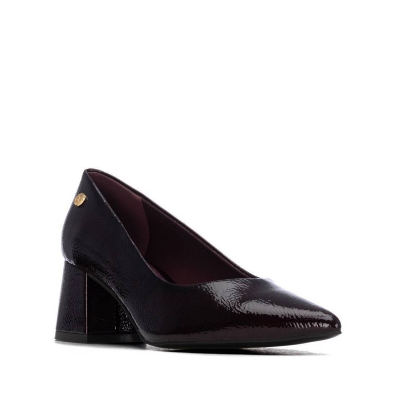 Zapato de mujer XTI 146205 Burdeos