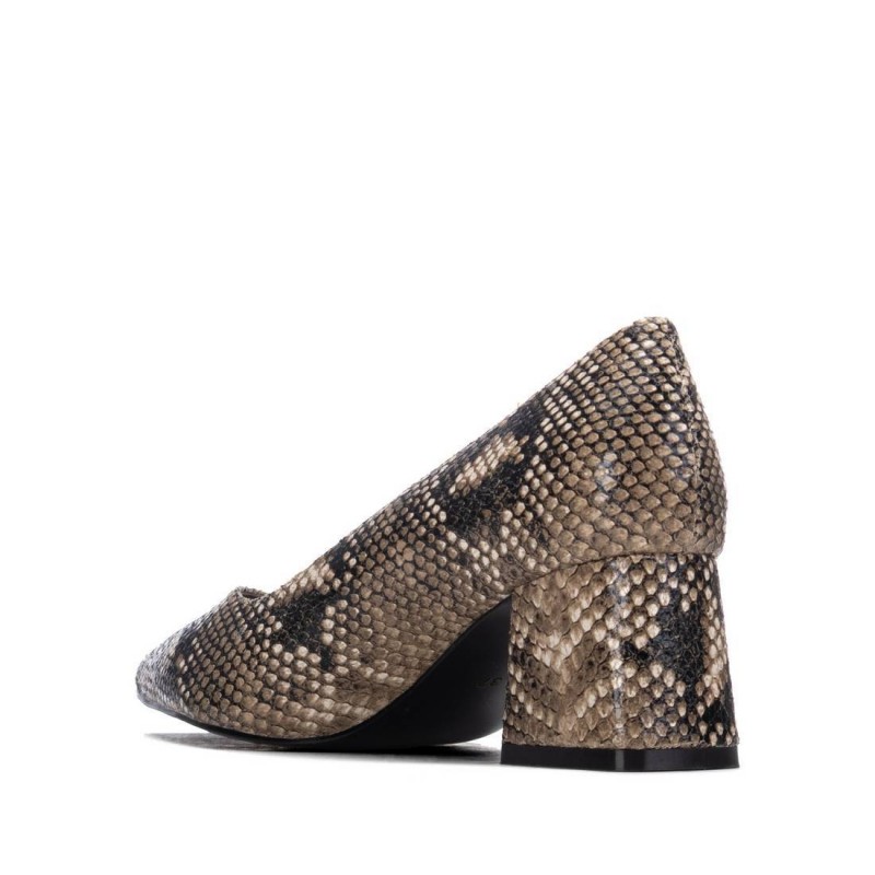 Zapato de mujer XTI 146207 Taupe
