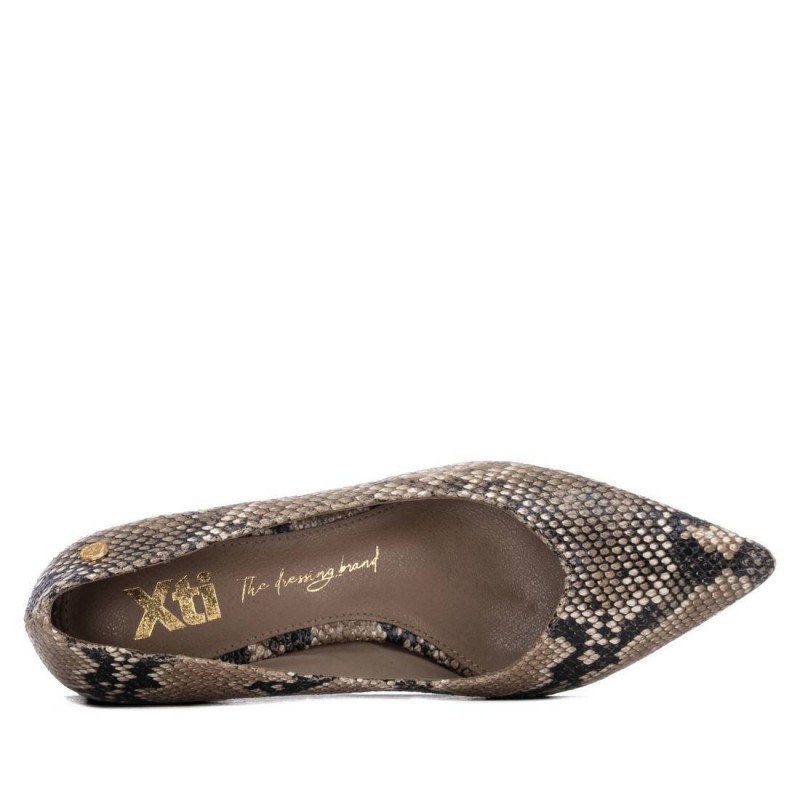 Zapato de mujer XTI 146207 Taupe