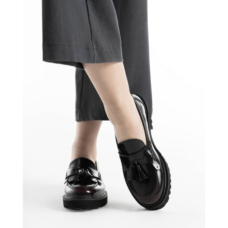 Zapato de mujer XTI 146300 Burdeos