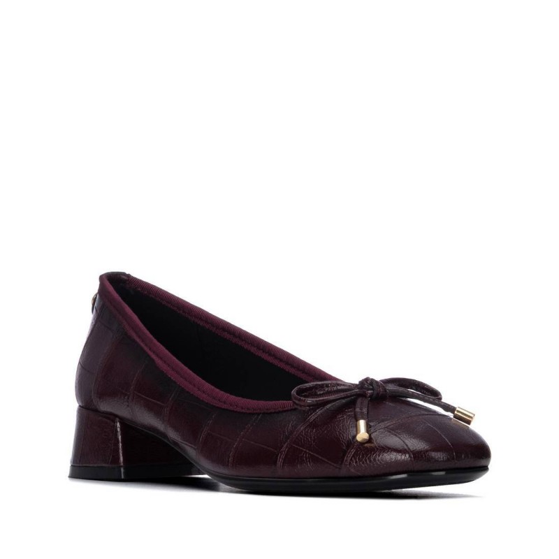 Zapato de mujer XTI 146377 Burdeos