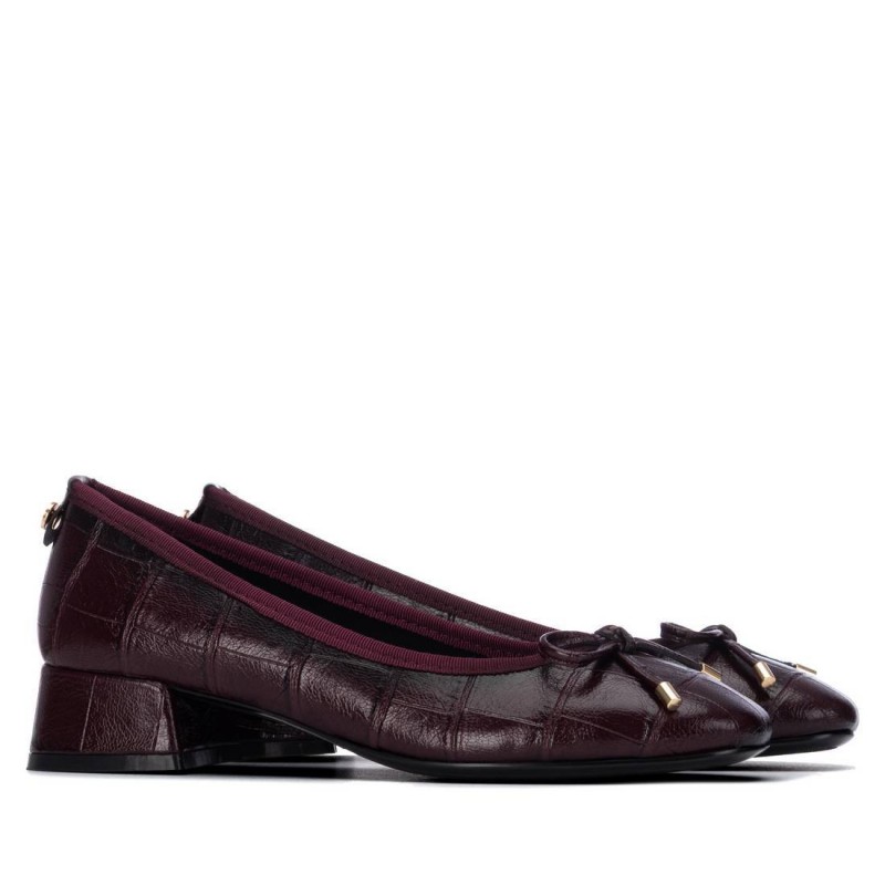 Zapato de mujer XTI 146377 Burdeos