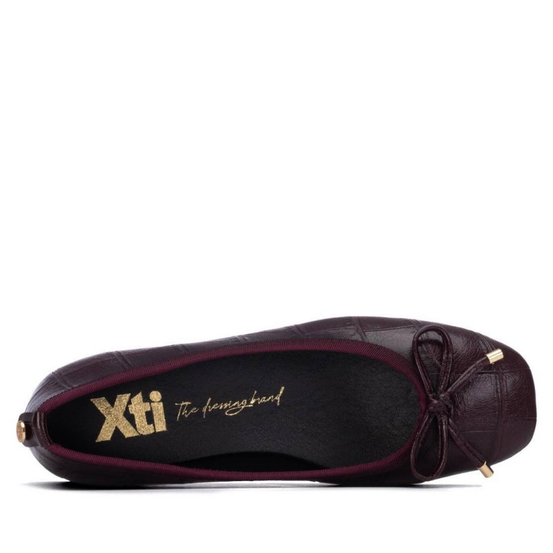 Zapato de mujer XTI 146377 Burdeos