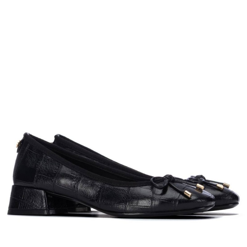 Zapato de mujer XTI 146377 Negro