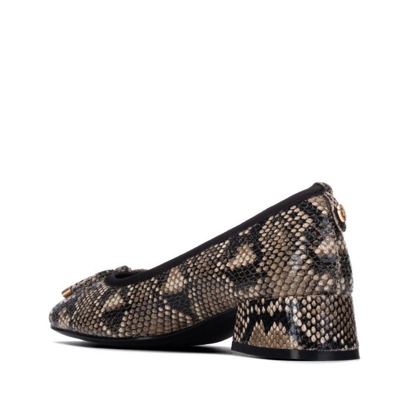 Zapato de mujer XTI 146378 Taupe