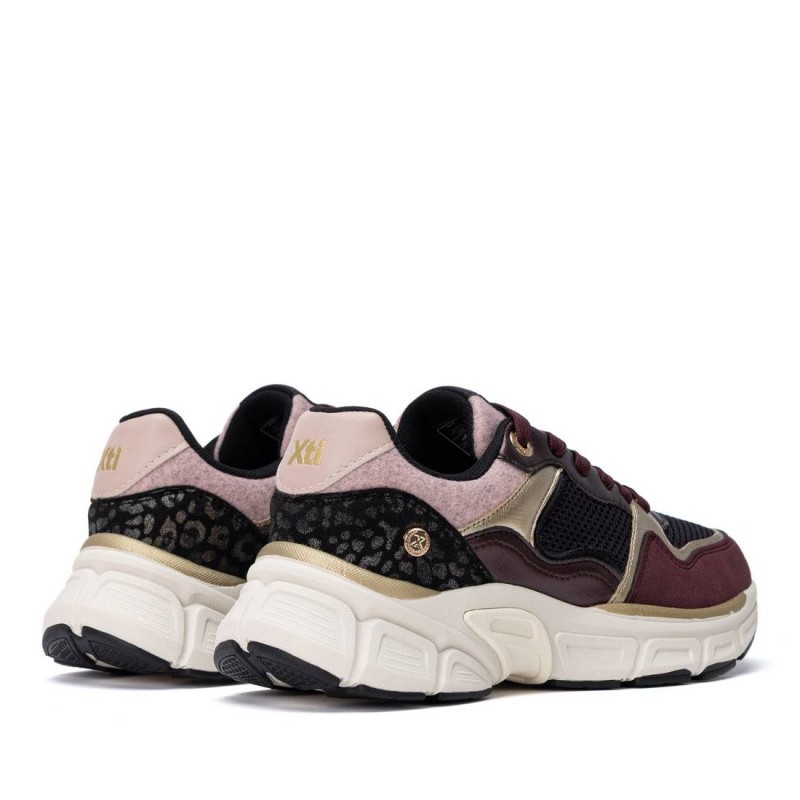 Zapato de mujer XTI 146381 Burdeos