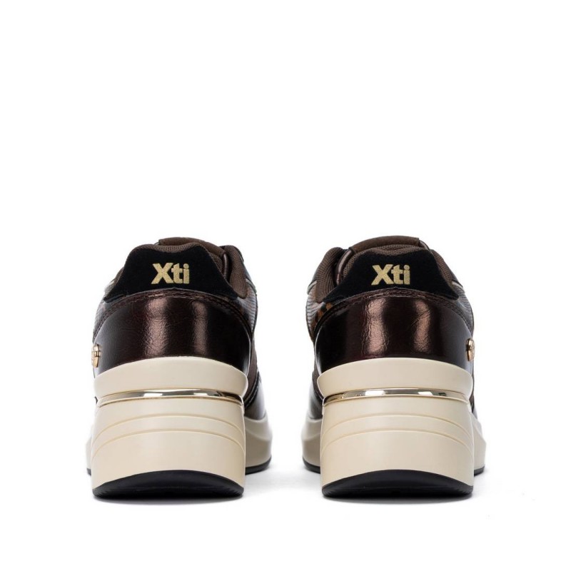 Zapato de mujer XTI 146383 Marron