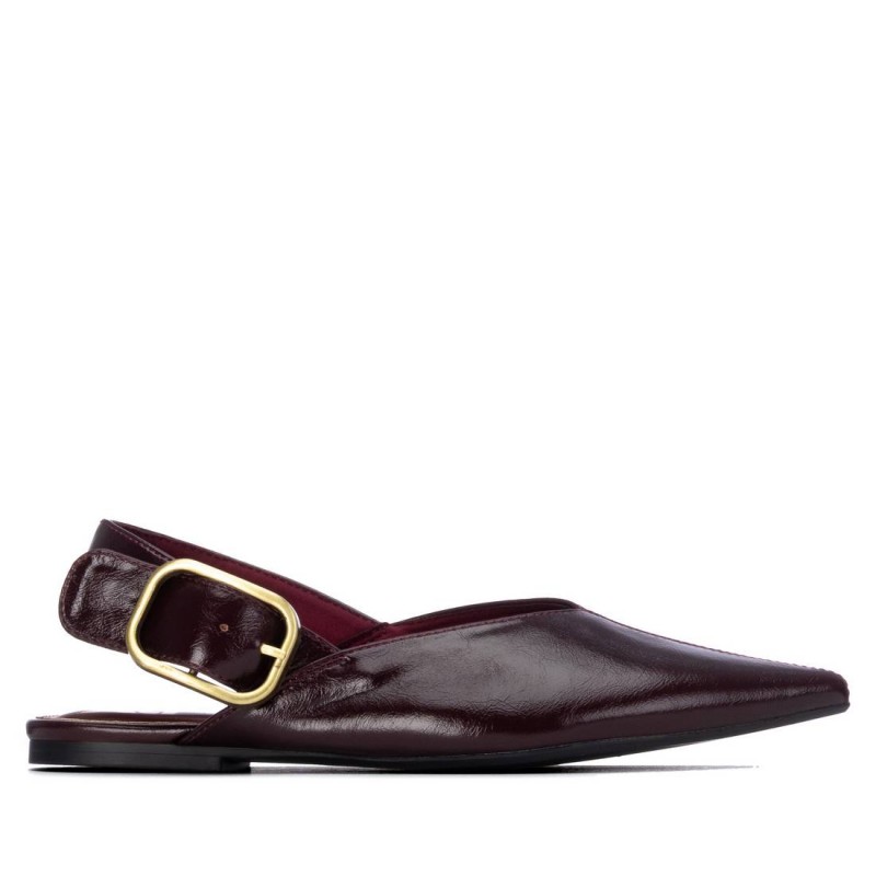 Zapato de mujer XTI 146399 Burdeos