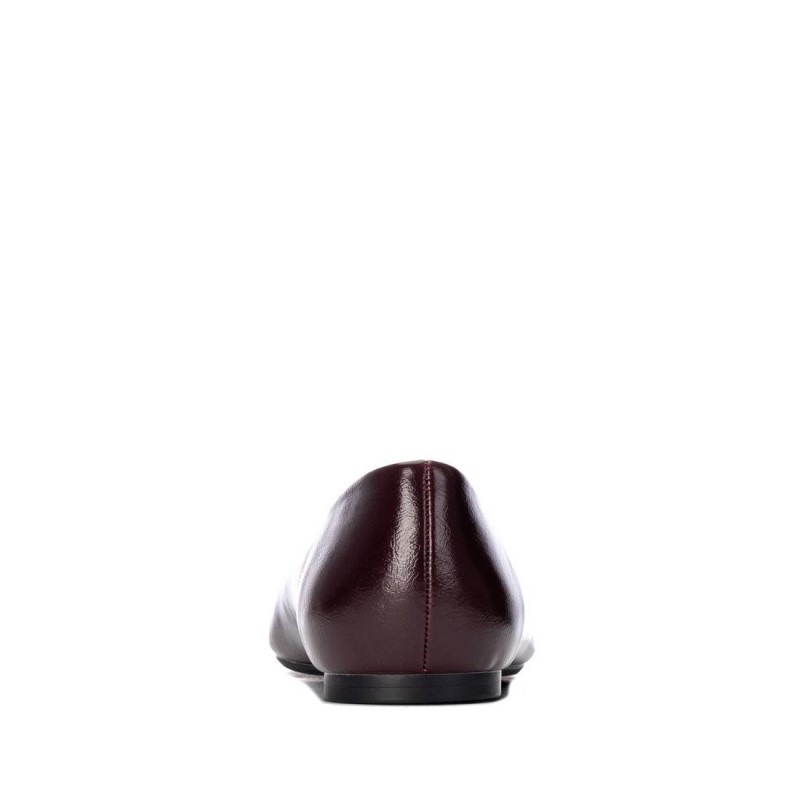 Zapato de mujer XTI 146400 Burdeos