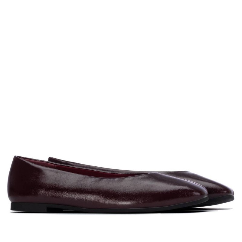Zapato de mujer XTI 146404 Burdeos