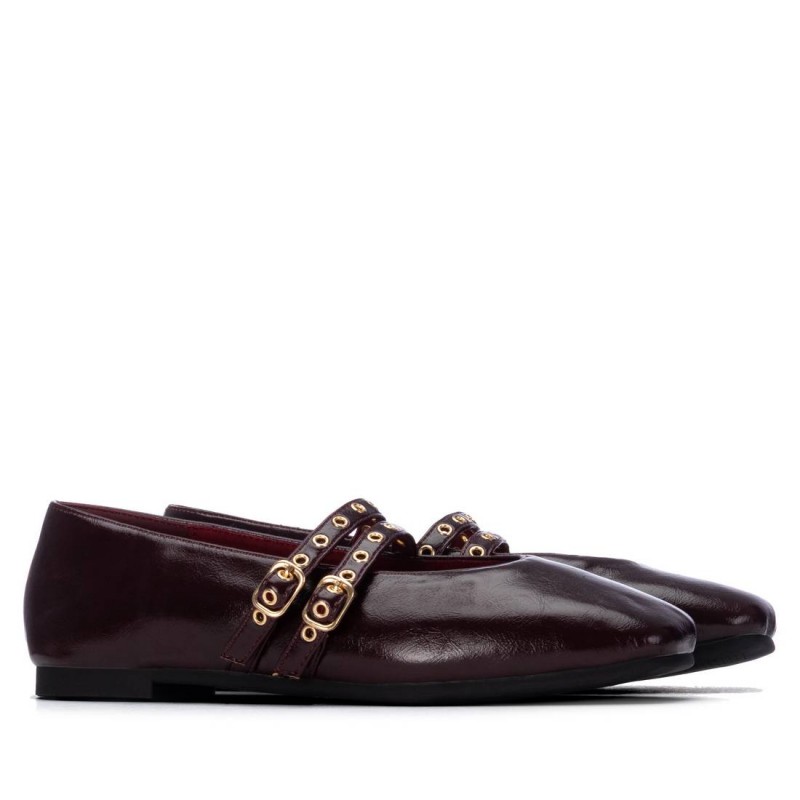 Zapato de mujer XTI 146405 Burdeos