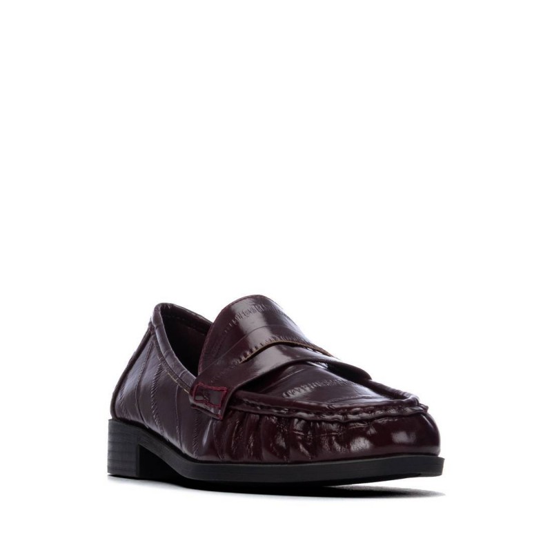 Zapato de mujer XTI 146430 Burdeos