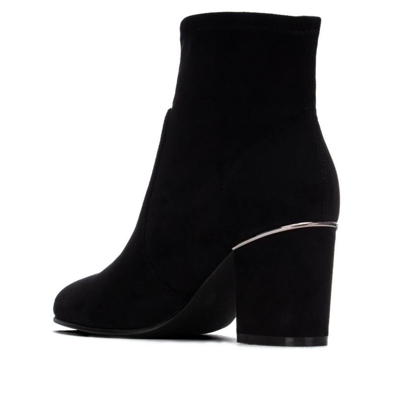 BotÍn de mujer XTI BASIC 130696 Negro