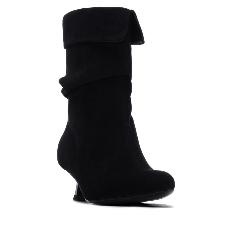 BotÍn de mujer XTI BASIC 130757 Negro