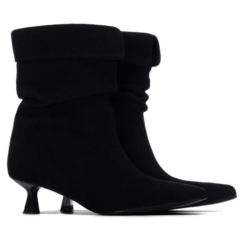 BotÍn de mujer XTI BASIC 130757 Negro