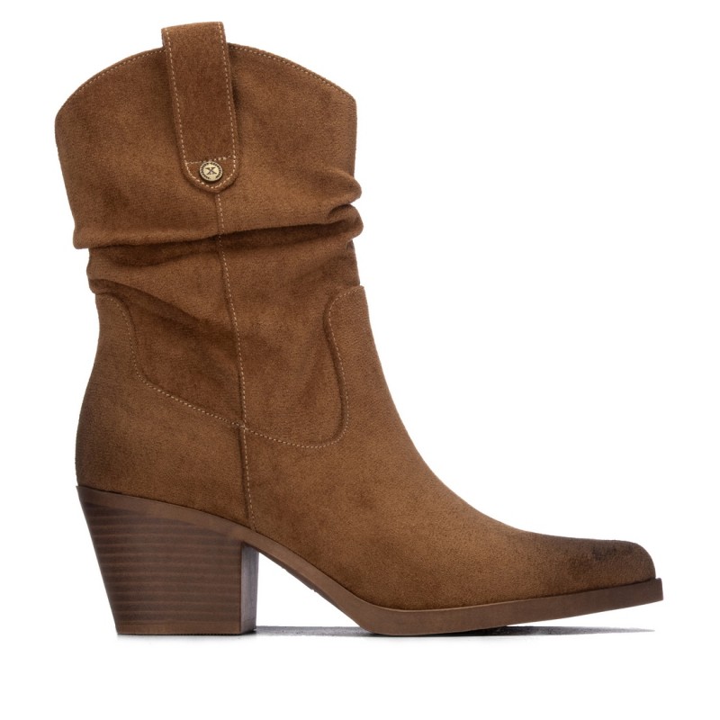 BotÍn de mujer XTI BASIC 130762 Camel