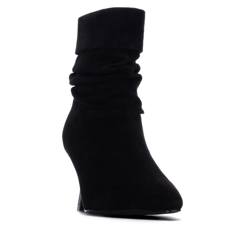 BotÍn de mujer XTI BASIC 130775 Negro
