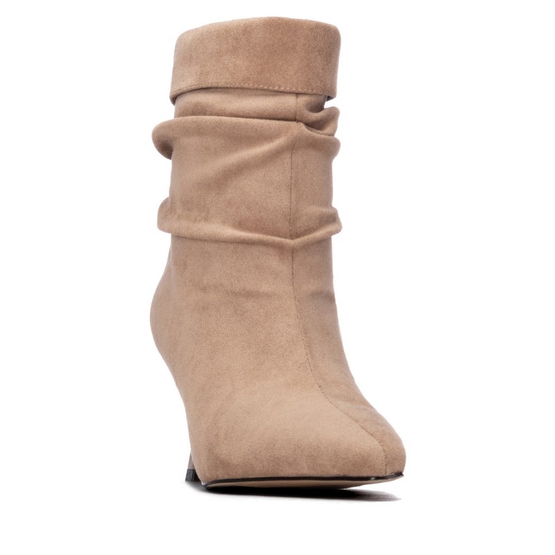 BotÍn de mujer XTI BASIC 130775 Beige