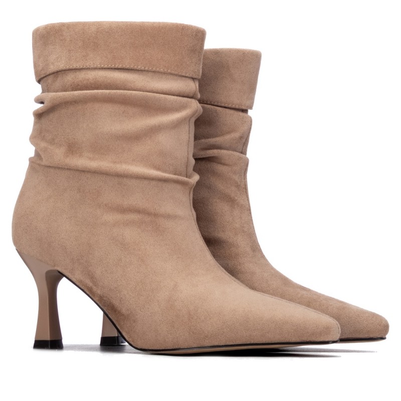 BotÍn de mujer XTI BASIC 130775 Beige