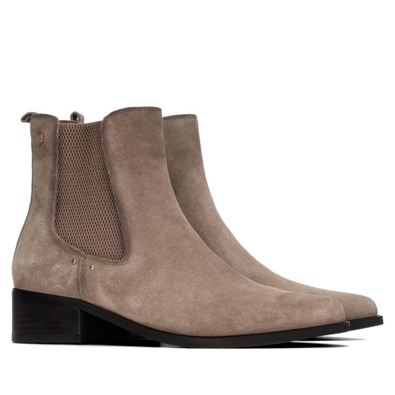 BotÍn de mujer CARMELA 164143 Taupe