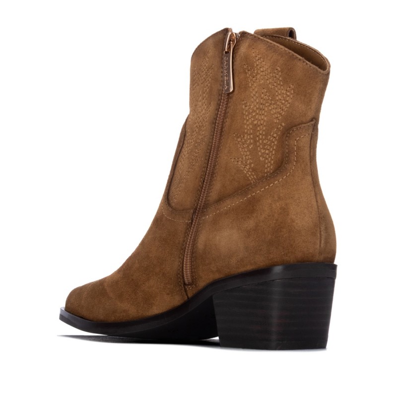 BotÍn de mujer CARMELA 164390 Camel